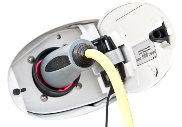 quadrivolt_charger_02